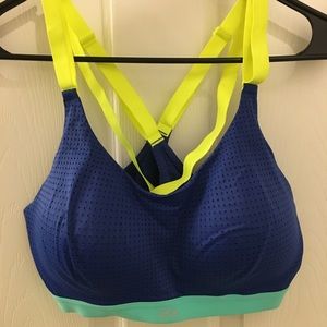 VSX Sport workout top